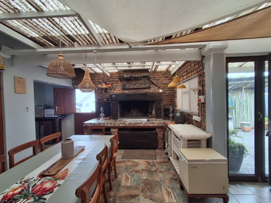 4 Bedroom Property for Sale in Stilbaai Wes Western Cape